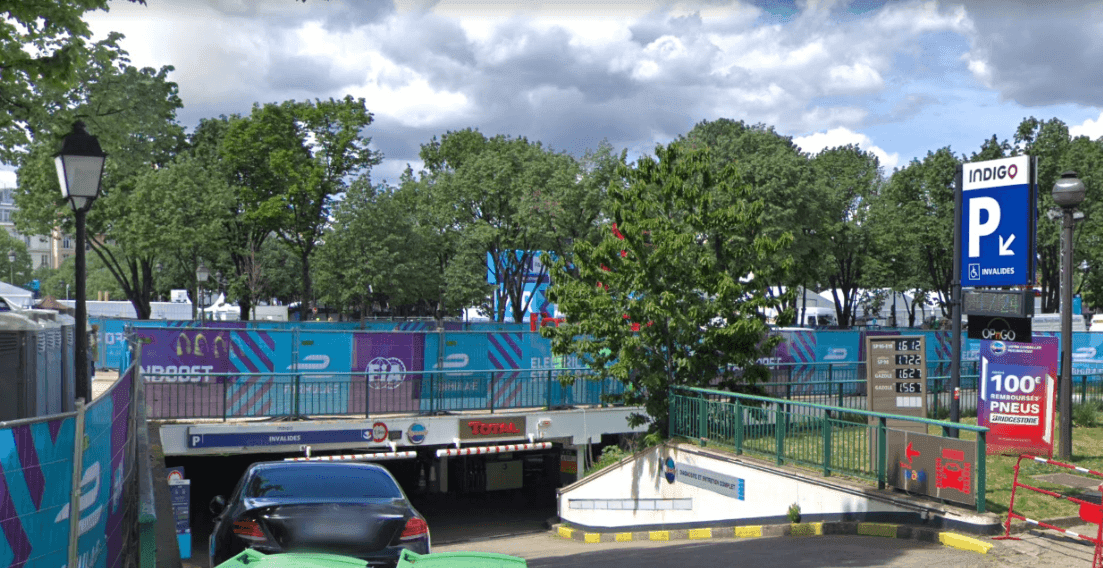 Photo of the INDIGO Invalides car park in Paris