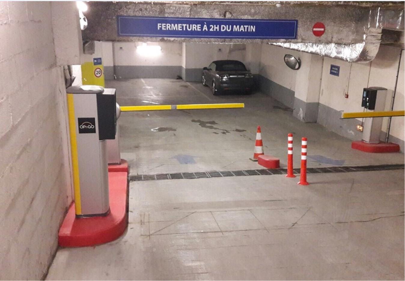 Photo du parking INDIGO Petites Ecuries à Paris